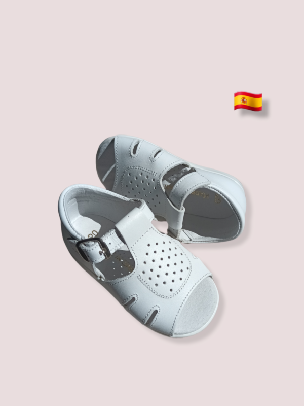 Sandalias blancas de piel echas en España