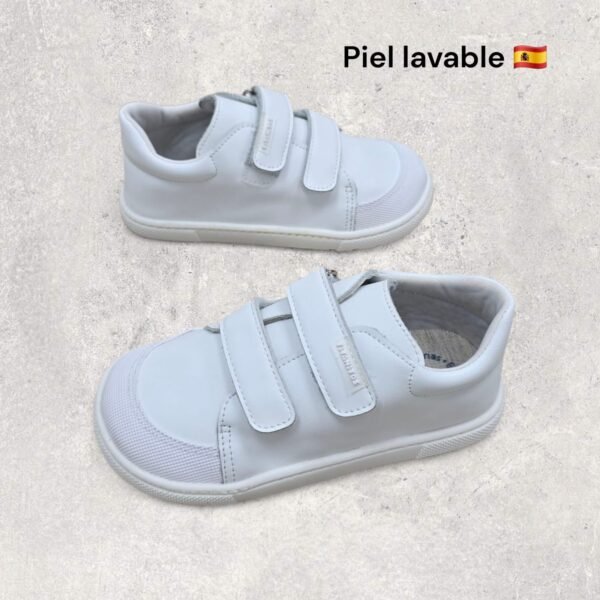 Zapatillas barefoot blancas