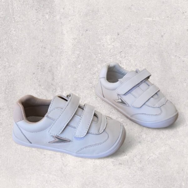 zapatillas blancas infantiles barefoot